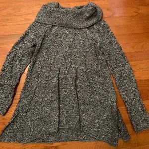 Long navy sweater with mock turtle neck